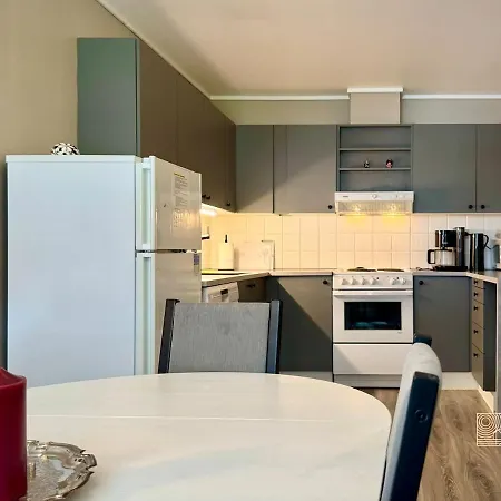 Seaside 2 Balconies & Sea View